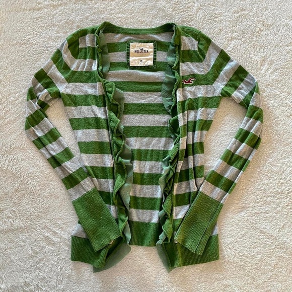 ☆ Y2K Hollister Sweater ☆ - Picture 4 of 8